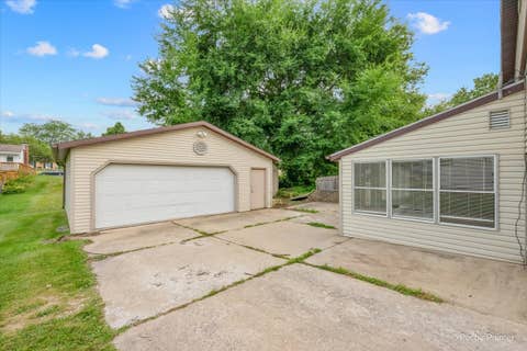 Tiny photo for 1245 W Violet Street, Freeport, IL 61032 (MLS # 12726007)