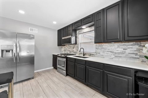 Tiny photo for 2629 N McAree Road, Waukegan, IL 60087 (MLS # 12552078)