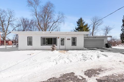 Photo of 2629 N McAree Road, Waukegan, IL 60087 (MLS # 12552078)