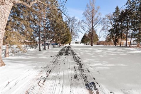 Tiny photo for 2629 N McAree Road, Waukegan, IL 60087 (MLS # 12552078)