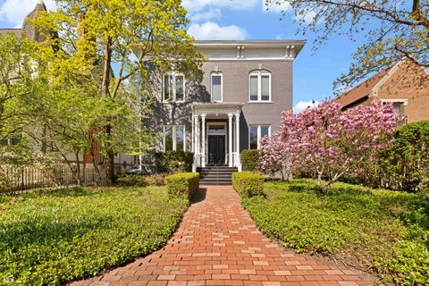 5704 S Dorchester Avenue Chicago IL 60637