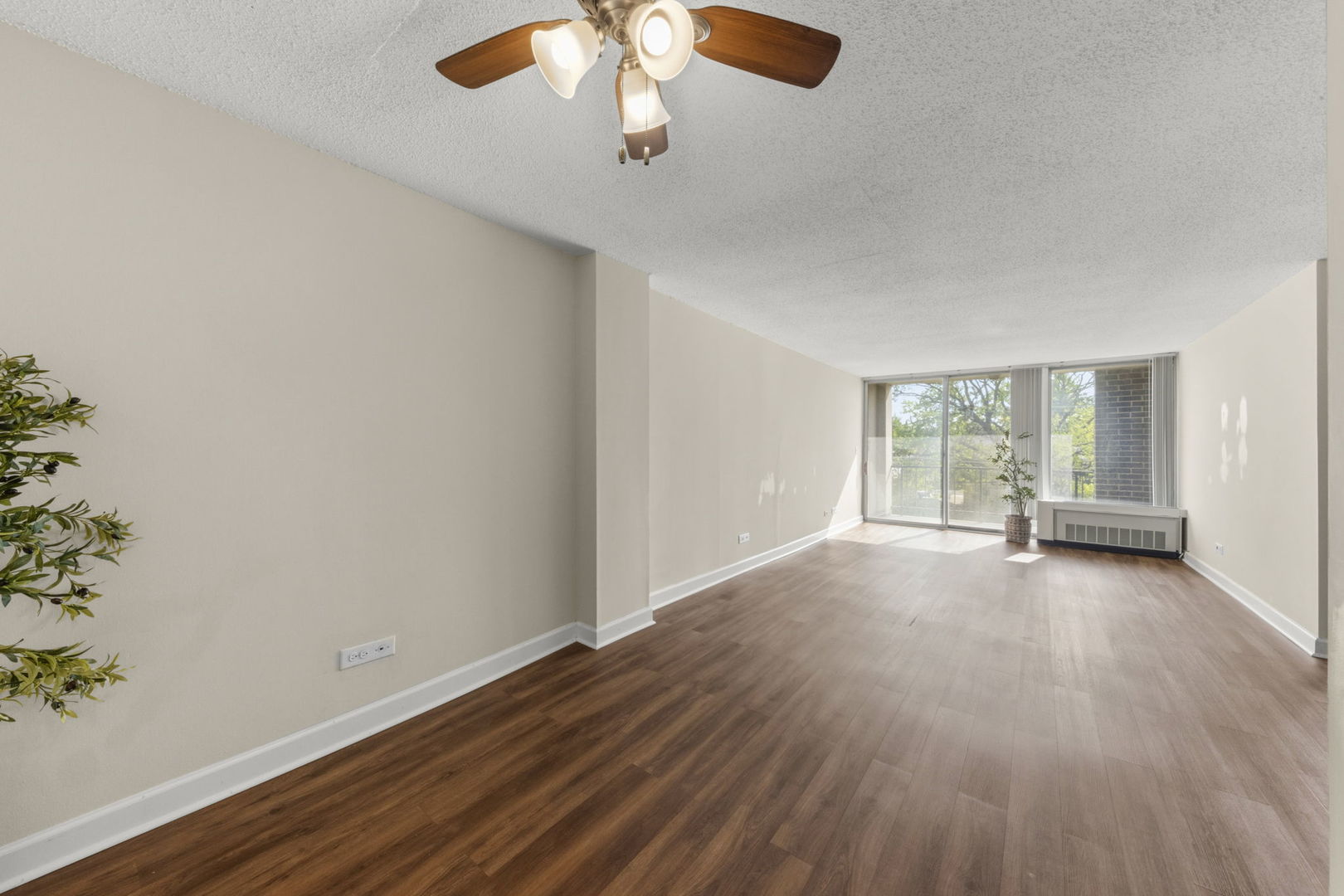1043 S York Road 208