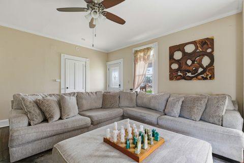 Tiny photo for 2136 N Zenith Avenue, Davenport, IA 52804 (MLS # 12625969)