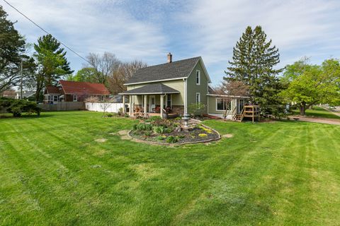 Tiny photo for 2136 N Zenith Avenue, Davenport, IA 52804 (MLS # 12625969)