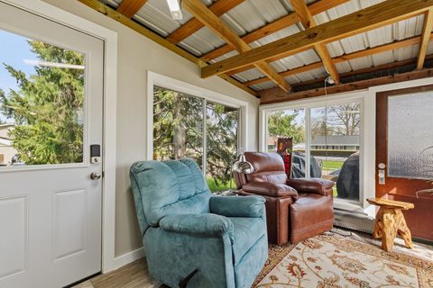 Tiny photo for 2136 N Zenith Avenue, Davenport, IA 52804 (MLS # 12625969)