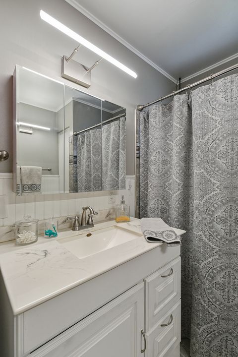 Tiny photo for 2136 N Zenith Avenue, Davenport, IA 52804 (MLS # 12625969)