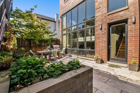 Tiny photo for 1931 W CORNELIA Avenue, Chicago, IL 60657 (MLS # 12491220)