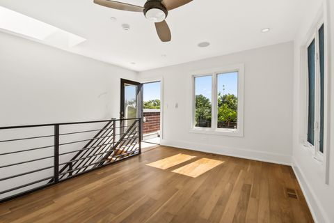 Tiny photo for 1931 W CORNELIA Avenue, Chicago, IL 60657 (MLS # 12491220)