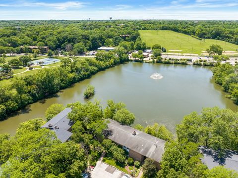 Tiny photo for 5535 E Lake Drive #2D, Lisle, IL 60532 (MLS # 12680018)