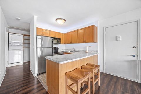 Tiny photo for 5535 E Lake Drive #2D, Lisle, IL 60532 (MLS # 12680018)