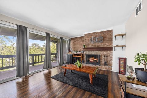 Tiny photo for 5535 E Lake Drive #2D, Lisle, IL 60532 (MLS # 12680018)