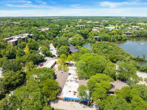 Tiny photo for 5535 E Lake Drive #2D, Lisle, IL 60532 (MLS # 12680018)