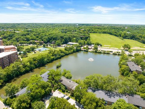 Tiny photo for 5535 E Lake Drive #2D, Lisle, IL 60532 (MLS # 12680018)