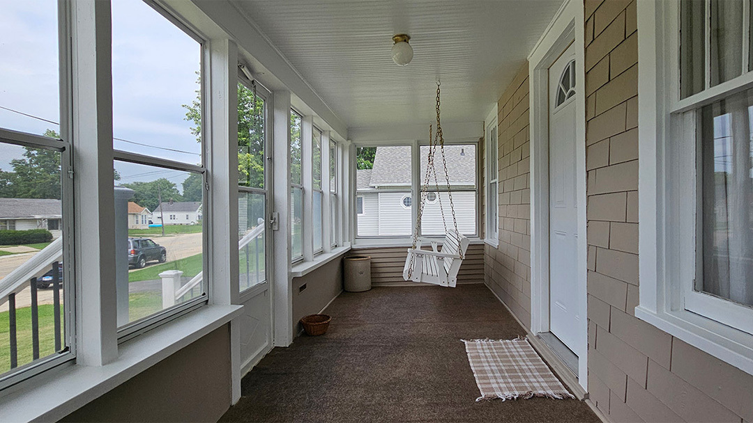 1618 W 4th Street W