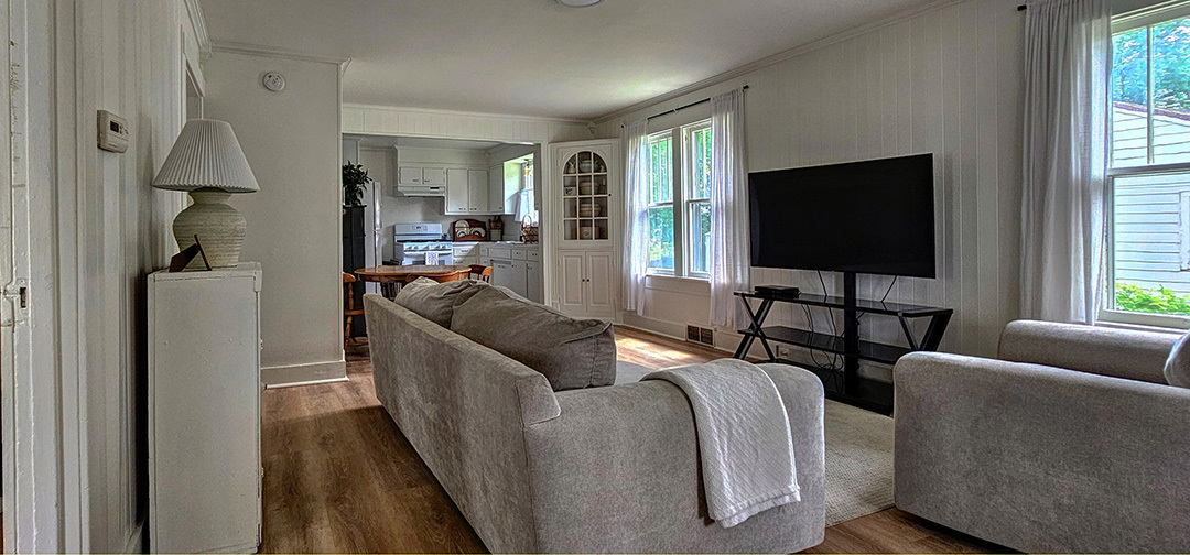 1618 W 4th Street W