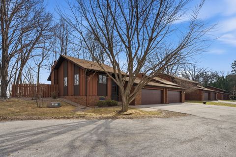 Tiny photo for 4828 6th Avenue Drive, Moline, IL 61265 (MLS # 12603655)