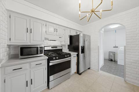 Tiny photo for 7920 W 91st Street, Hickory Hills, IL 60457 (MLS # 12714402)