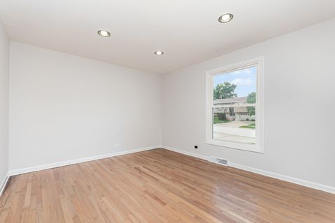 Tiny photo for 9101 Sycamore Drive, Hickory Hills, IL 60457 (MLS # 12475123)