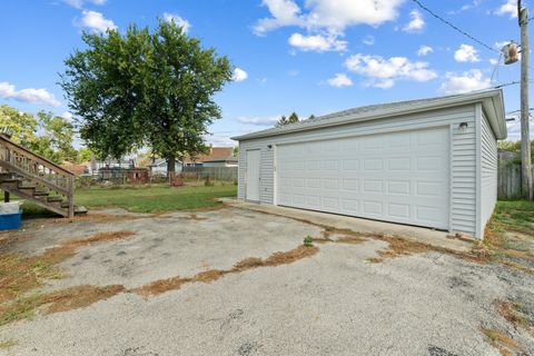 Tiny photo for 335 N WOLF Road, Northlake, IL 60164 (MLS # 12484142)