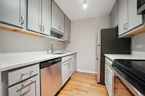 Tiny photo for 2740 N Pine Grove Avenue #6B, Chicago, IL 60614 (MLS # 12599795)