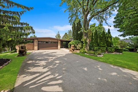 824 W Dorset Avenue W Palatine IL 60067