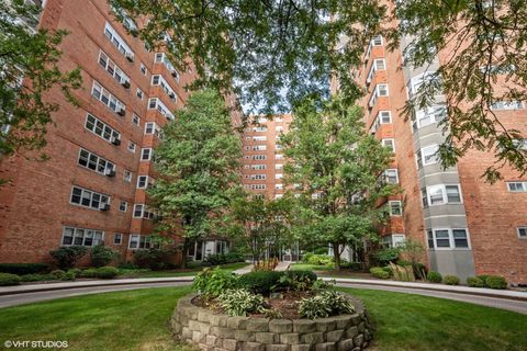 Photo of 4960 N Marine Drive #415, Chicago, IL 60640 (MLS # 12628089)