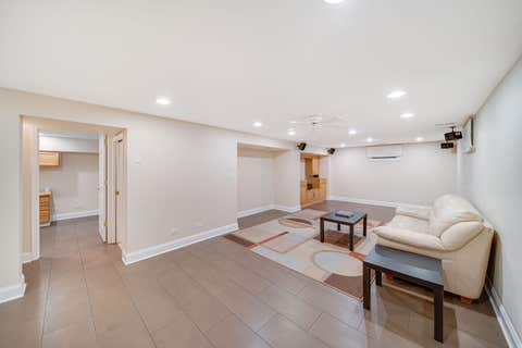 Tiny photo for 16373 W Menna Lane, Lincolnshire, IL 60069 (MLS # 12689249)