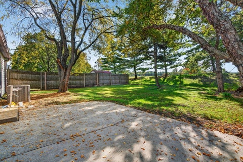 Tiny photo for 1840 Shetland Drive, Wheaton, IL 60189 (MLS # 12784125)