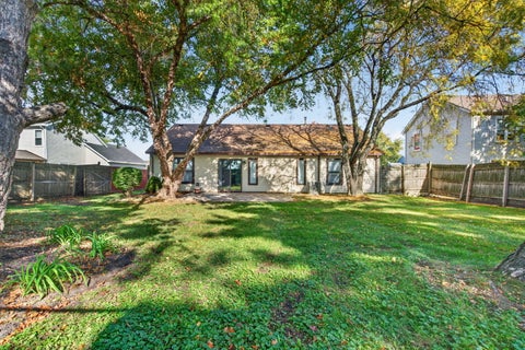 Tiny photo for 1840 Shetland Drive, Wheaton, IL 60189 (MLS # 12784125)