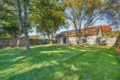 Tiny photo for 1840 Shetland Drive, Wheaton, IL 60189 (MLS # 12784125)