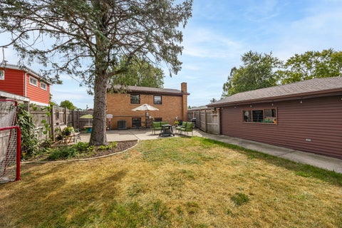 Tiny photo for 10536 S Kilbourn Avenue, Oak Lawn, IL 60453 (MLS # 12755527)
