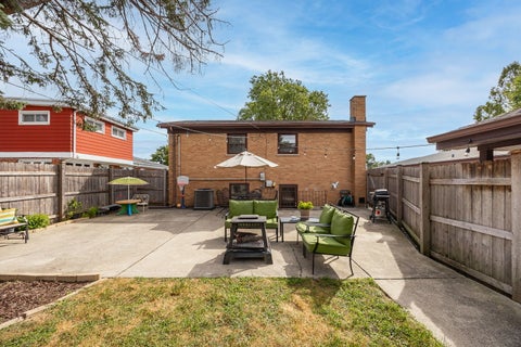 Tiny photo for 10536 S Kilbourn Avenue, Oak Lawn, IL 60453 (MLS # 12755527)