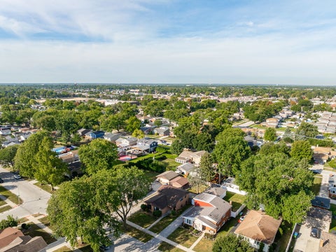 Tiny photo for 10536 S Kilbourn Avenue, Oak Lawn, IL 60453 (MLS # 12755527)