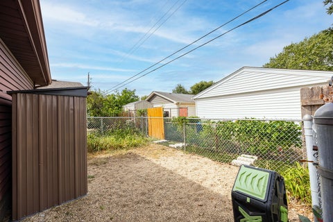 Tiny photo for 10536 S Kilbourn Avenue, Oak Lawn, IL 60453 (MLS # 12755527)