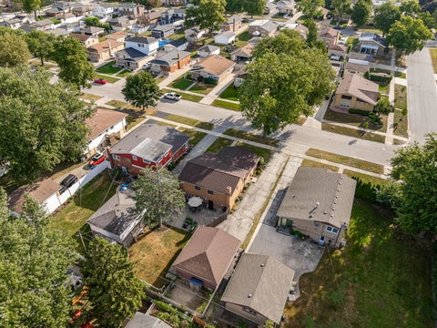 Tiny photo for 10536 S Kilbourn Avenue, Oak Lawn, IL 60453 (MLS # 12755527)