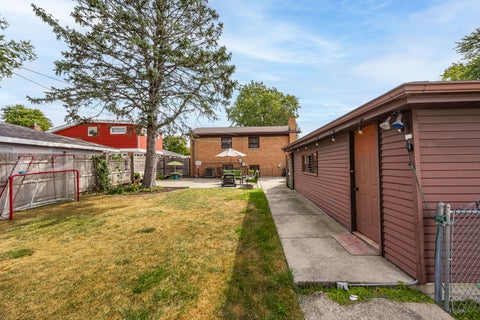 Tiny photo for 10536 S Kilbourn Avenue, Oak Lawn, IL 60453 (MLS # 12755527)