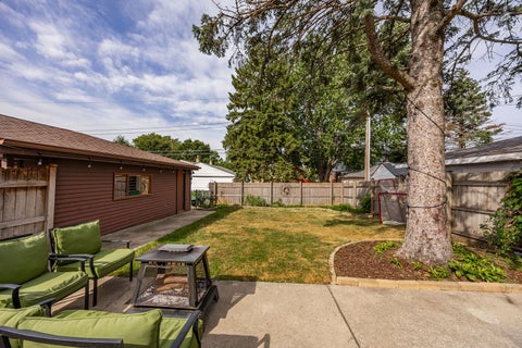 Tiny photo for 10536 S Kilbourn Avenue, Oak Lawn, IL 60453 (MLS # 12755527)