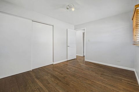 Tiny photo for 395 Washington Boulevard, Hoffman Estates, IL 60169 (MLS # 12561758)