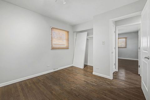 Tiny photo for 395 Washington Boulevard, Hoffman Estates, IL 60169 (MLS # 12561758)