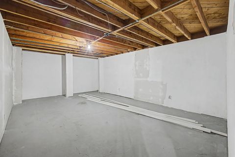 Tiny photo for 395 Washington Boulevard, Hoffman Estates, IL 60169 (MLS # 12561758)