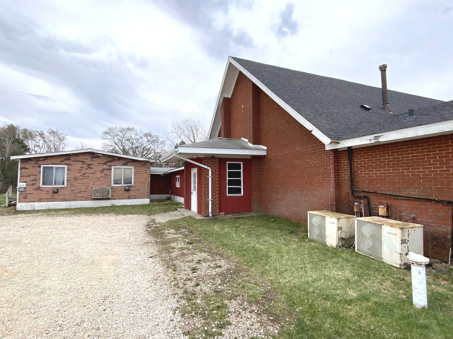 1902 N County Road 3000 Road N