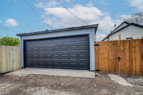 Tiny photo for 8541 S Givins Court, Chicago, IL 60620 (MLS # 12687353)