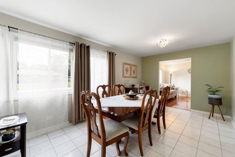 Tiny photo for 100 Des Plaines Lane, Hoffman Estates, IL 60169 (MLS # 12534076)