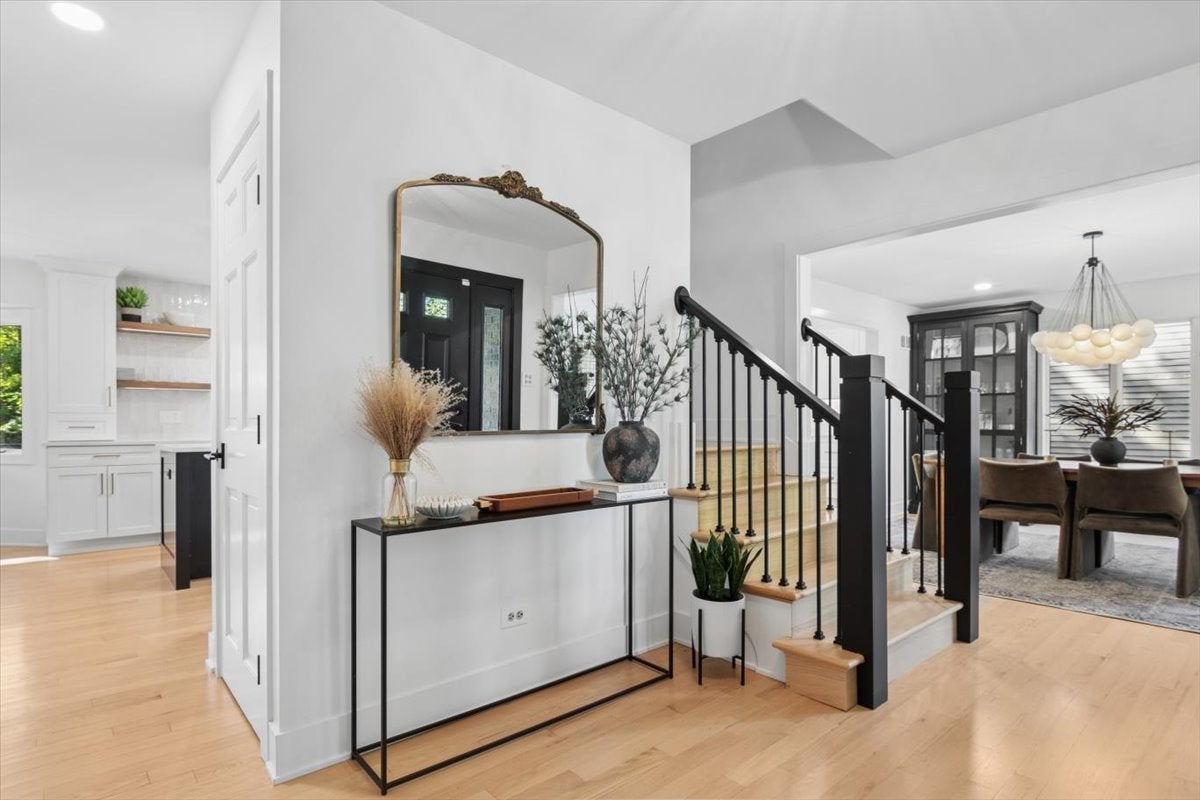 1112 Colgate Court