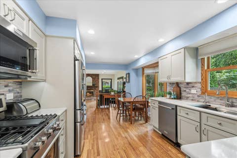 Tiny photo for 619 Dawes Street, Libertyville, IL 60048 (MLS # 12712160)