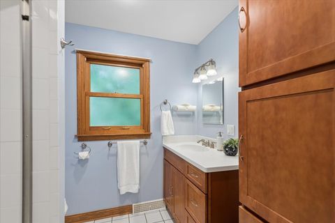 Tiny photo for 619 Dawes Street, Libertyville, IL 60048 (MLS # 12712160)