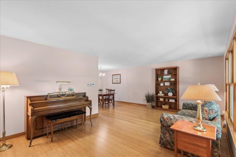 Tiny photo for 619 Dawes Street, Libertyville, IL 60048 (MLS # 12712160)