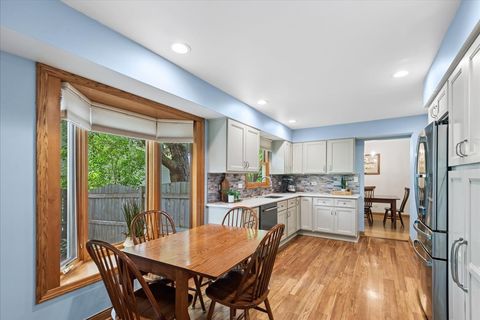Tiny photo for 619 Dawes Street, Libertyville, IL 60048 (MLS # 12712160)