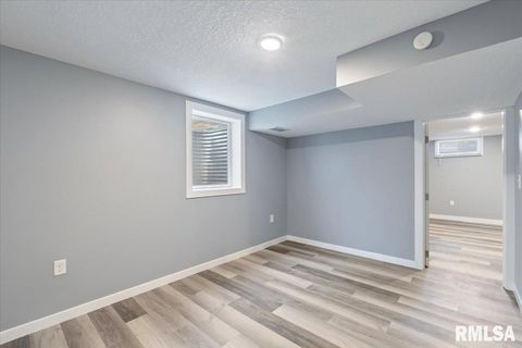 Tiny photo for 3518 W GARFIELD Street, Davenport, IA 52804 (MLS # QC4268775)