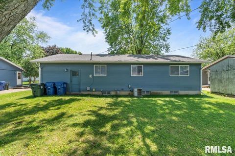 Tiny photo for 3518 W GARFIELD Street, Davenport, IA 52804 (MLS # QC4268775)